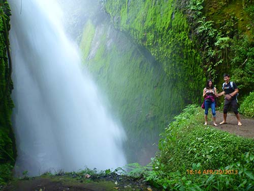 A short hike from our guesthouse to this mini waterfall (there's also a hot springs bathhouse on the way)