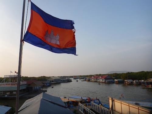 Chong Khneas floating village