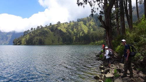 rinjani-trekking-lake