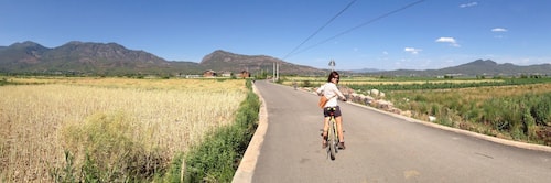 cycling-lashi-lake