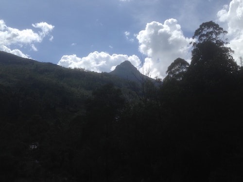 Adams-Peak-afar